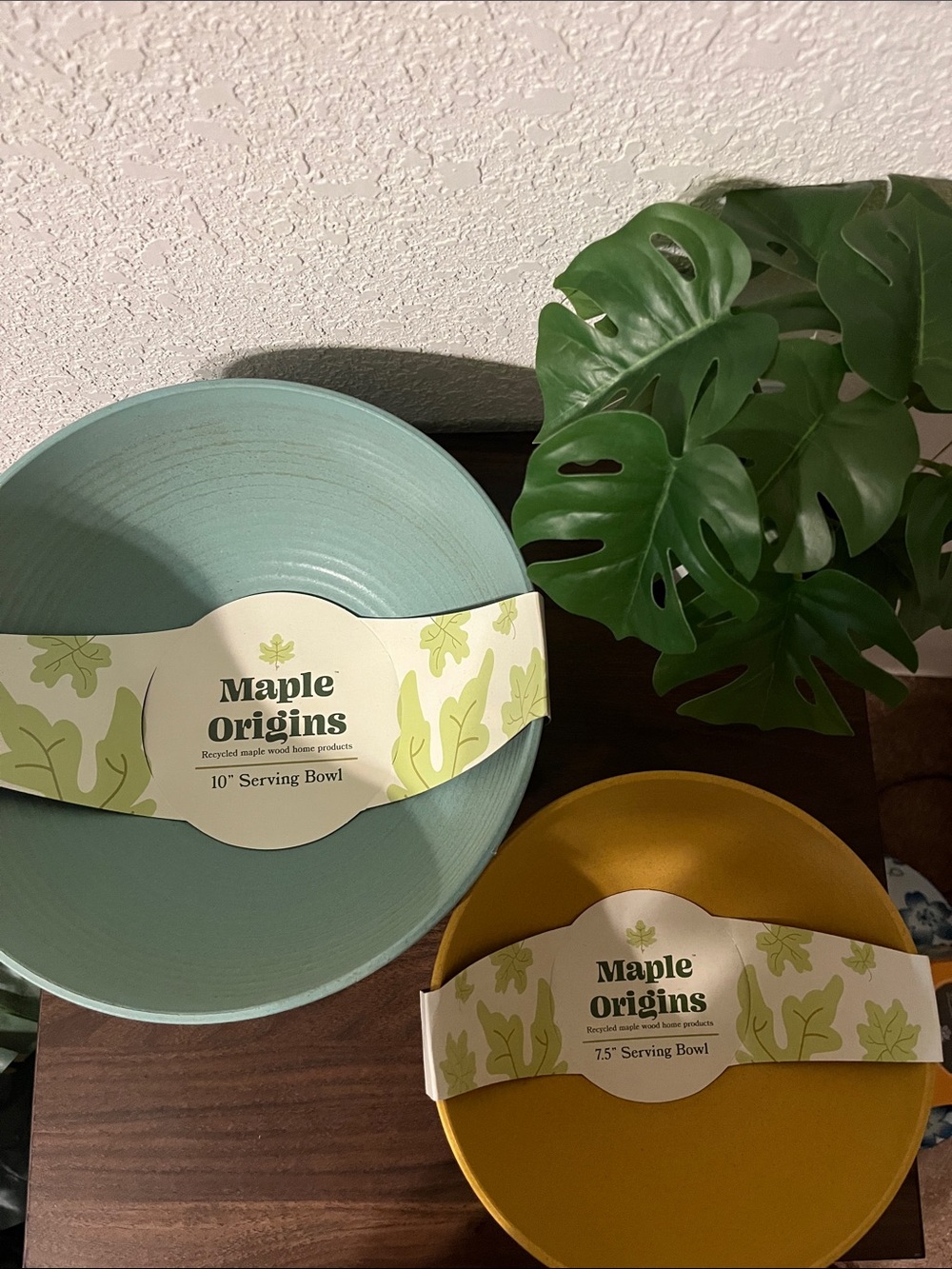 NWT Origins Mint and Mustard Maple Serving Bowl Set